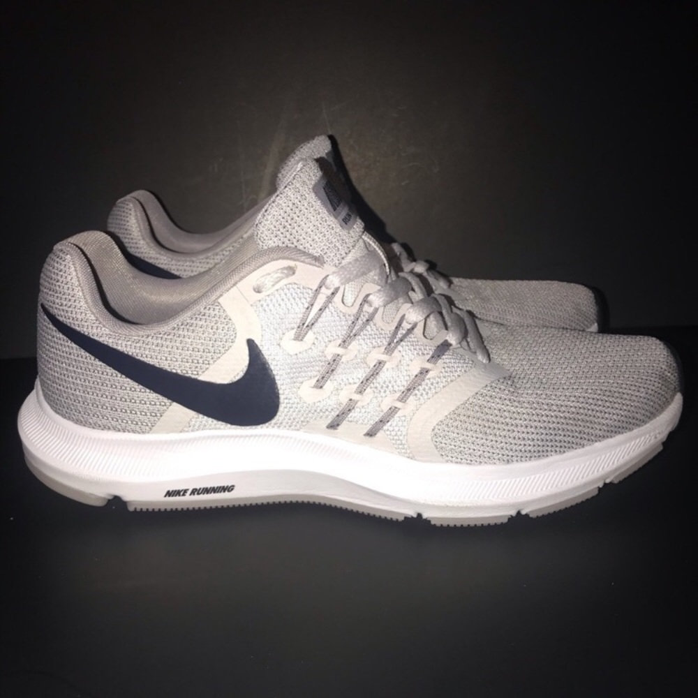 Nike run swift